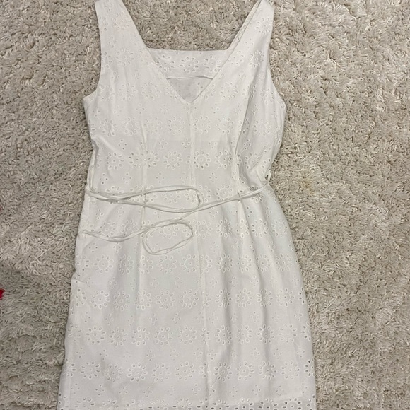 Broderie Anglaise Mango Dress - Picture 3 of 3